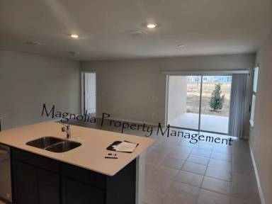 Main picture of 3619 Cambridge Brook Dr