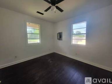 Main picture of 2180 Hunter Ave