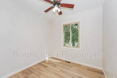 Main picture of 373 Elan Ct