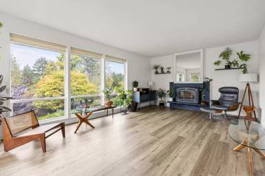 Main picture of 2908 SW Plum Ct