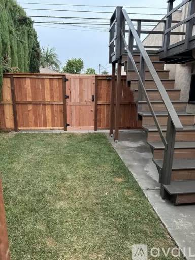 Main picture of 3724 California Ave