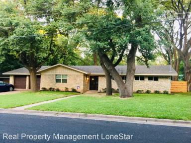 Main picture of 11405 Oakwood Dr