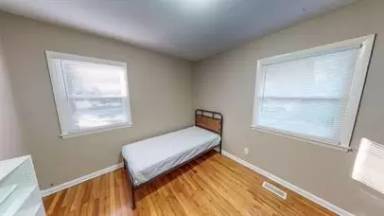 Main picture of 130 Agnes Ave
