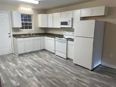 Main picture of 214-220 Flynt St Apartments