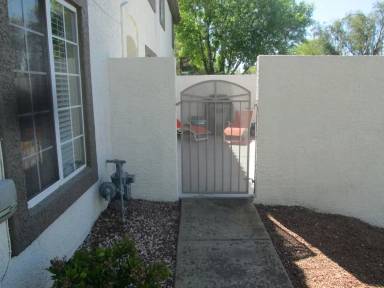 Main picture of 221 Luninborg St