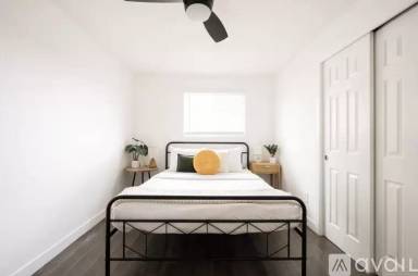 Main picture of 234 S Lowell Blvd