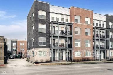 Main picture of 727 N Illinois St