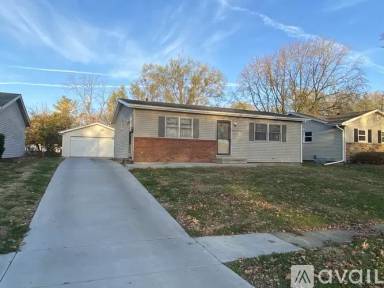Main picture of 2053 Henley Rd