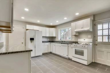 Main picture of 3303 Winnett Rd
