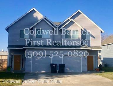 Main picture of 17 NW Earl Ln