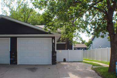 Main picture of 3325 18th St S