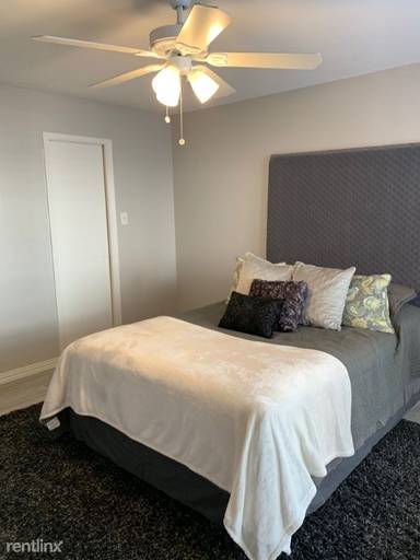 Main picture of Woodhaven Condominiums
