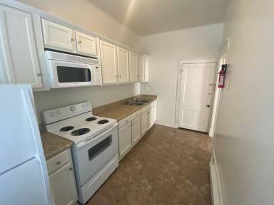 Main picture of 1214 Broad St