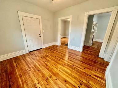 Main picture of 712 Vine St
