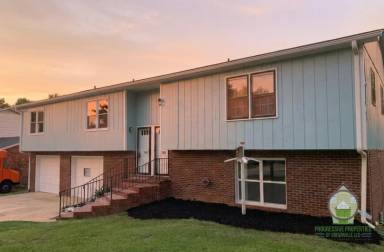 Main picture of 366 Devonwood Ct
