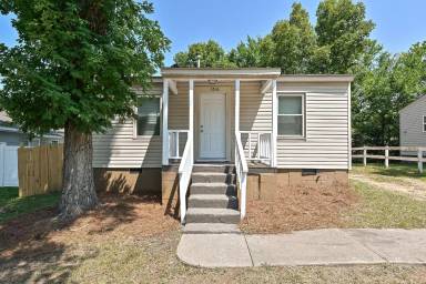 Main picture of 3516 Jonquil St