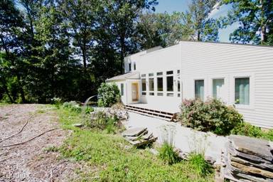Main picture of 63 Jeffress Ave