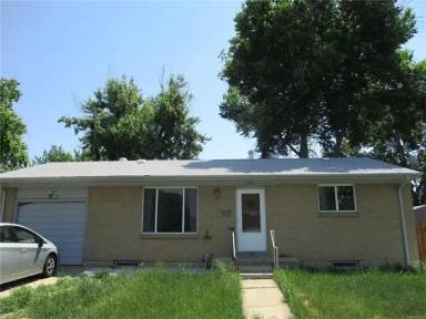 Main picture of 7682 Zuni St