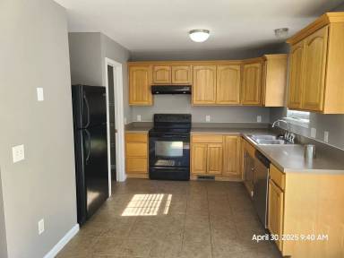 Main picture of 228 Crown Ct