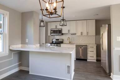 Main picture of 6162 Regent Park Rd