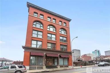 Main picture of 609 Central St
