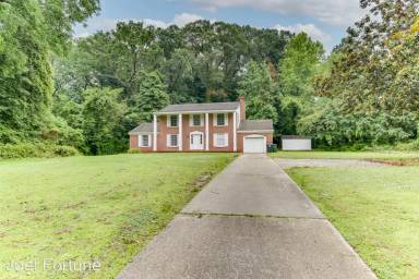 Main picture of 200 Yorktown Rd
