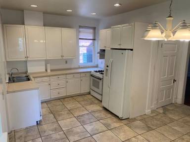 Main picture of 1038 Murray Hill Ave