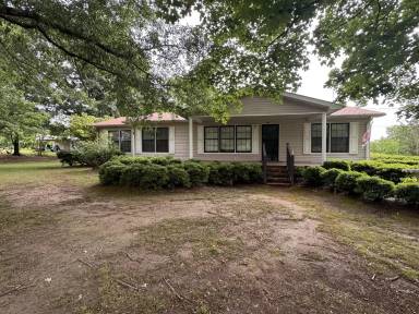 Main picture of 190 Croft Ave