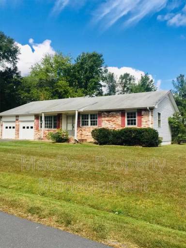 Main picture of 918 Churchill Dr
