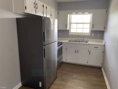 Main picture of 606 Potomac Ct