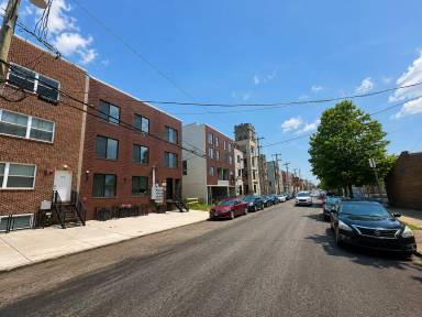 Main picture of 1744 N 22nd St