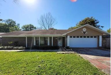Main picture of 2426 Mill Run Blvd