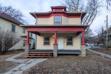 Main picture of 2420 R St