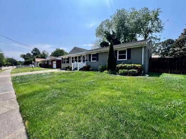 Main picture of 3561 Orange St