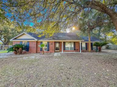 Main picture of 235 Joshua Cir