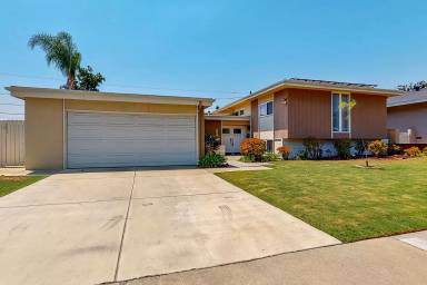 Main picture of 2622 E Ames Cir