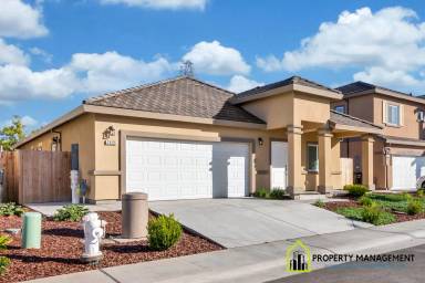 Main picture of 7455 Phan Ln