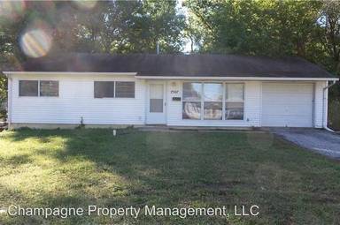 Main picture of 7507 E 107th St