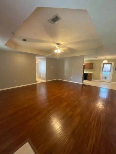 Main picture of 2215 Mustang St