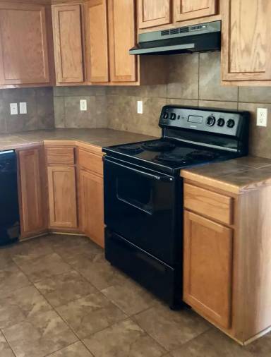 Main picture of 5239 Hemingway Dr
