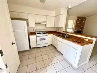 Main picture of 9511 Night Star Dr