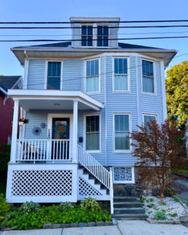 Main picture of 120 Revere St