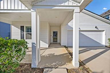 Main picture of 1161 Eagleston Way