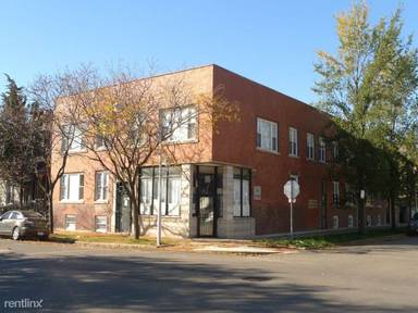 Main picture of 1364 N Hamlin Ave
