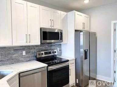 Main picture of 2425 Frankford Ave