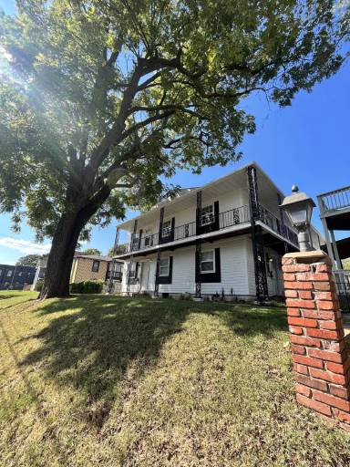 Main picture of 649 South Ave