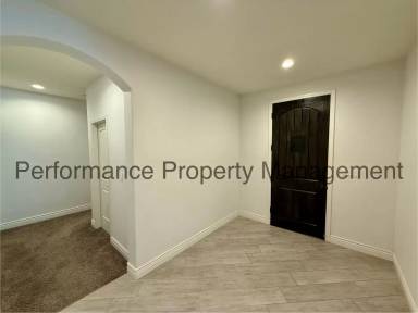 Main picture of 10400 Garden View Ln