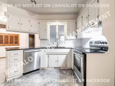 Main picture of 12125 Camelot Pl