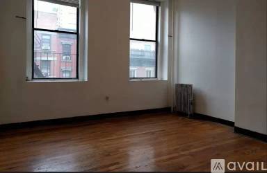 Main picture of 344 E 9th St