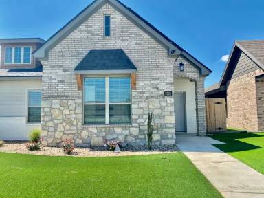 Main picture of 2723 137th St